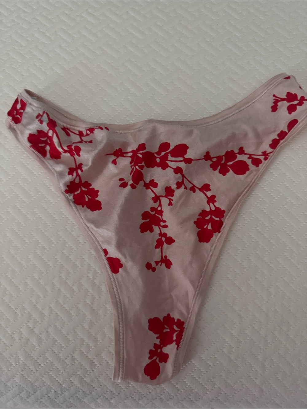 Women Floral thong- Pink with Red Print